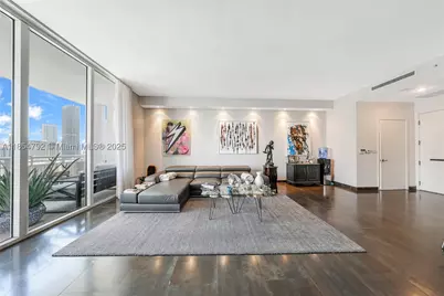 901 Brickell Key #3002, Miami, FL 33131 - Photo 2
