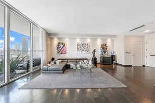 901 Brickell Key, Miami, FL 33131 - Photo 2