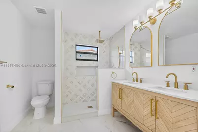 949 SE 5th, Deerfield Beach, FL 33441 - Photo 12