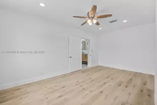 949 SE 5th, Deerfield Beach, FL 33441 - Photo 18