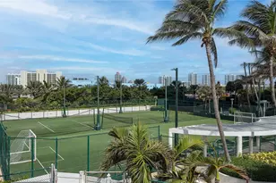 18001 Collins, Sunny Isles Beach, FL 33160 - Photo 24