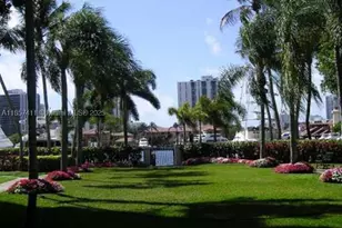 3600 Yacht Club, Aventura, FL 33180 - Photo 14