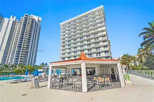19201 Collins, Sunny Isles Beach, FL 33160 - Photo 32