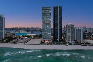 18501 Collins, Sunny Isles Beach, FL 33160 - Photo 30