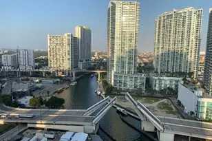 31 SE 5th, Miami, FL 33131 - Photo 38