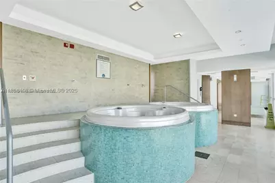 31 SE 5th #2603, Miami, FL 33131 - Photo 24