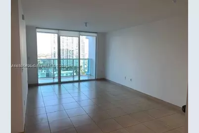 31 SE 5th #2603, Miami, FL 33131 - Photo 4