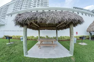 5601 Collins, Miami Beach, FL 33140 - Photo 38