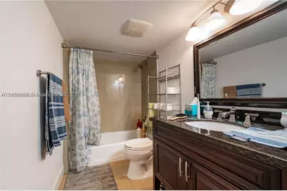 1621 Collins #302, Miami Beach, FL 33139 - Photo 8