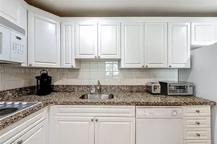 19380 Collins, Sunny Isles Beach, FL 33160 - Photo 6
