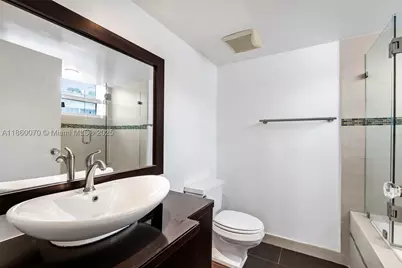 2401 Collins #1808, Miami Beach, FL 33140 - Photo 28