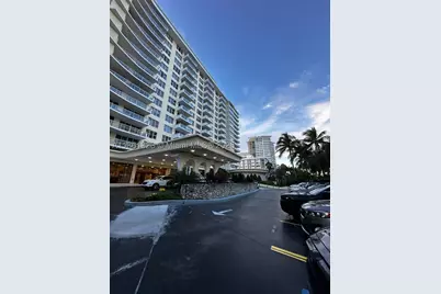 5600 Collins #11W, Miami Beach, FL 33140 - Photo 44