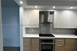 5600 Collins, Miami Beach, FL 33140 - Photo 6