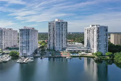 2750 NE 183rd #2707, Aventura, FL 33160 - Photo 4