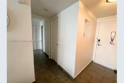 2750 NE 183rd #2707, Aventura, FL 33160 - Photo 24