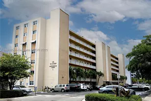 319 NE 14th, Hallandale Beach, FL 33009 - Photo 1