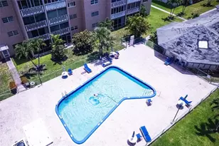 319 NE 14th, Hallandale Beach, FL 33009 - Photo 14