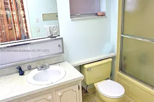 319 NE 14th, Hallandale Beach, FL 33009 - Photo 12