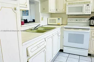 319 NE 14th, Hallandale Beach, FL 33009 - Photo 8