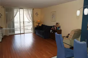 319 NE 14th, Hallandale Beach, FL 33009 - Photo 6