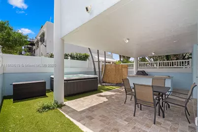 311 N Surf #311, Hollywood, FL 33019 - Photo 32