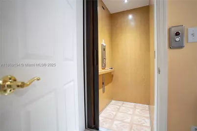 11680 SW 92nd, Miami, FL 33176 - Photo 36