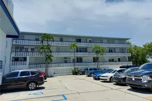6484 Indian Creek, Miami Beach, FL 33141 - Photo 24