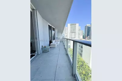 1010 SW 2 #1110, Miami, FL 33130 - Photo 4