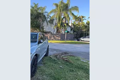 11208 SW 67th, Miami, FL 33173 - Photo 20
