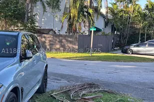11208 SW 67th, Miami, FL 33173 - Photo 20