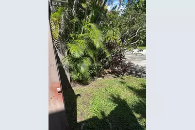 11208 SW 67th, Miami, FL 33173 - Photo 28