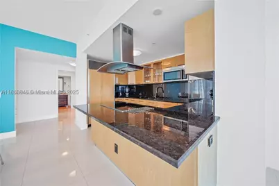 6899 Collins #808, Miami Beach, FL 33141 - Photo 14