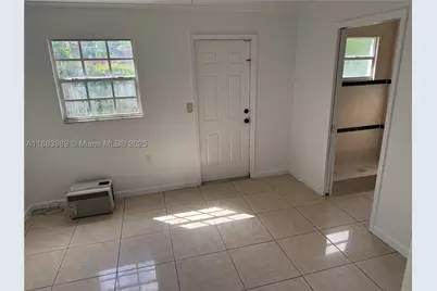 1178 NW 105th, Miami, FL 33150 - Photo 16