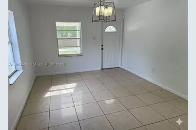 1178 NW 105th, Miami, FL 33150 - Photo 4