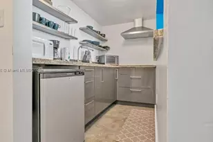 865 Collins, Miami Beach, FL 33139 - Photo 6