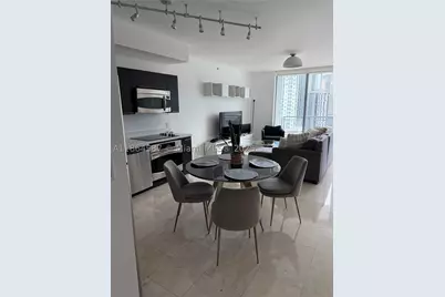 90 SW 3rd #2103, Miami, FL 33130 - Photo 4