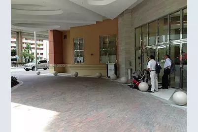 999 SW 1st #1809, Miami, FL 33130 - Photo 18
