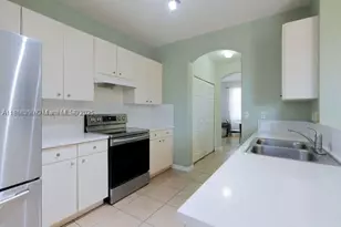 10806 SW 240th, Homestead, FL 33032 - Photo 2