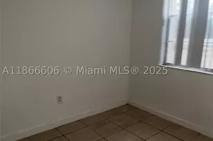 498 NW 165th St, Miami, FL 33169 - Photo 4