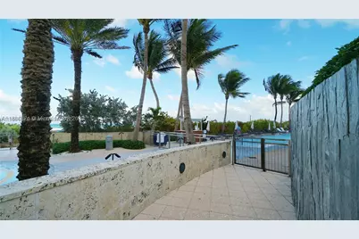 6801 Collins #710, Miami Beach, FL 33141 - Photo 20