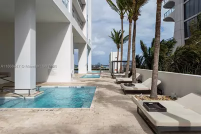 1040 Biscayne #3106, Miami, FL 33132 - Photo 32