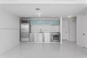 1040 Biscayne, Miami, FL 33132 - Photo 6