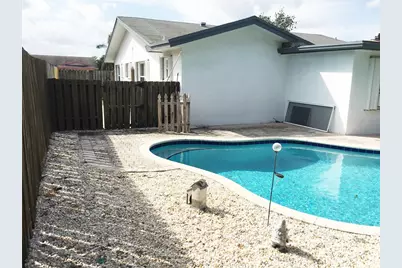 1120 102nd #16, Bay Harbor Islands, FL 33154 - Photo 2