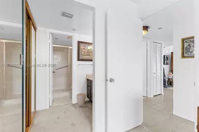 1000 Saint Charles #319, Pembroke Pines, FL 33026 - Photo 14