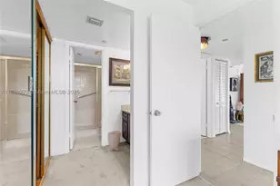1000 Saint Charles, Pembroke Pines, FL 33026 - Photo 14