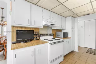 1000 Saint Charles, Pembroke Pines, FL 33026 - Photo 8