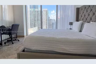 1300 Brickell Bay #3007, Miami, FL 33131 - Photo 6