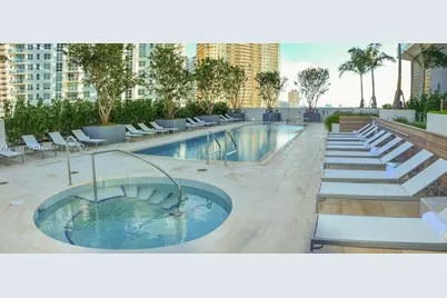 1300 Brickell Bay #3007, Miami, FL 33131 - Photo 16