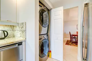 2000 Island, Aventura, FL 33160 - Photo 20