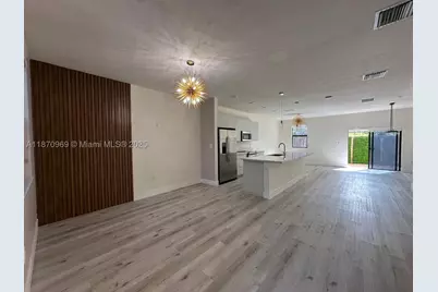 10413 NW 82nd #9, Doral, FL 33178 - Photo 4